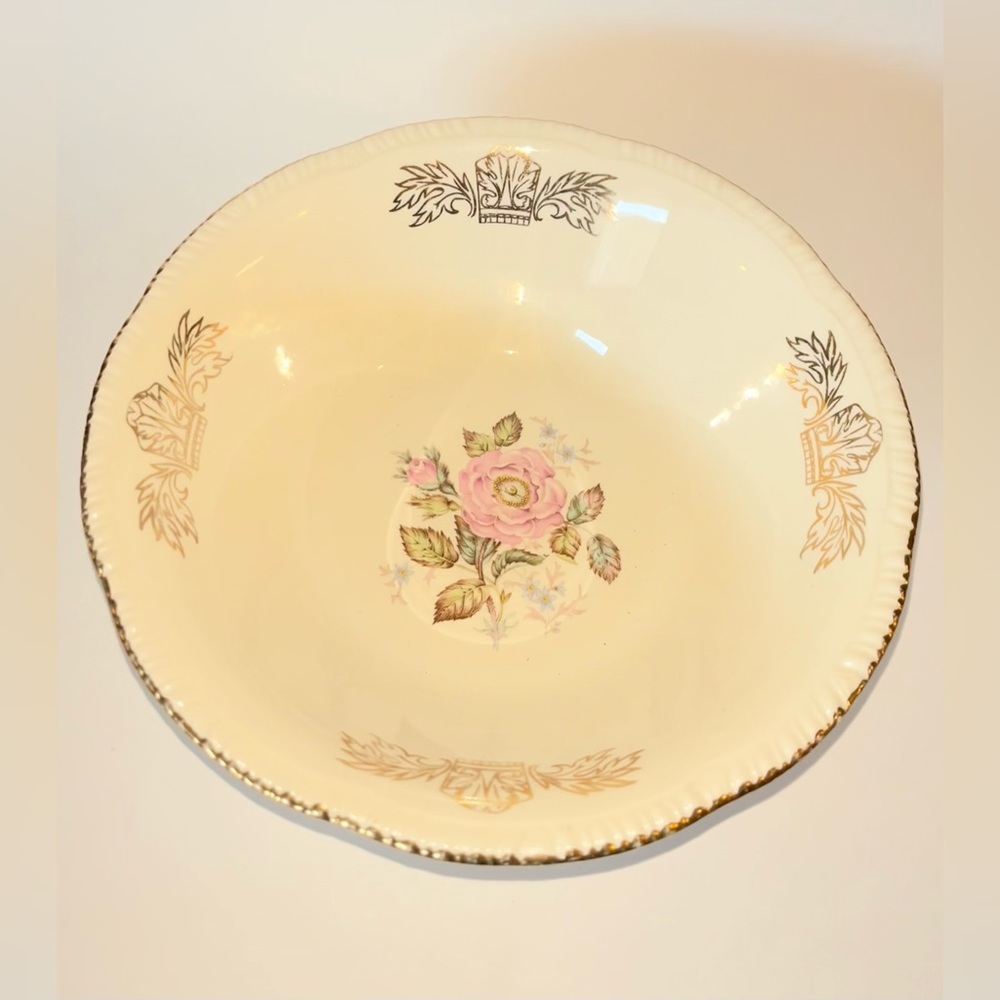 VTG Homer Laughlin "Queen Esther" Round Vegetable Bowl~Pink Rose ~8.5”x2.75”